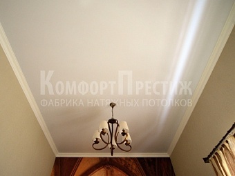 матовый натяжной потолок  9